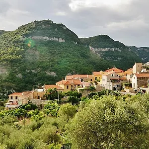 Barilaro Alloggio per agriturismo Finale Ligure